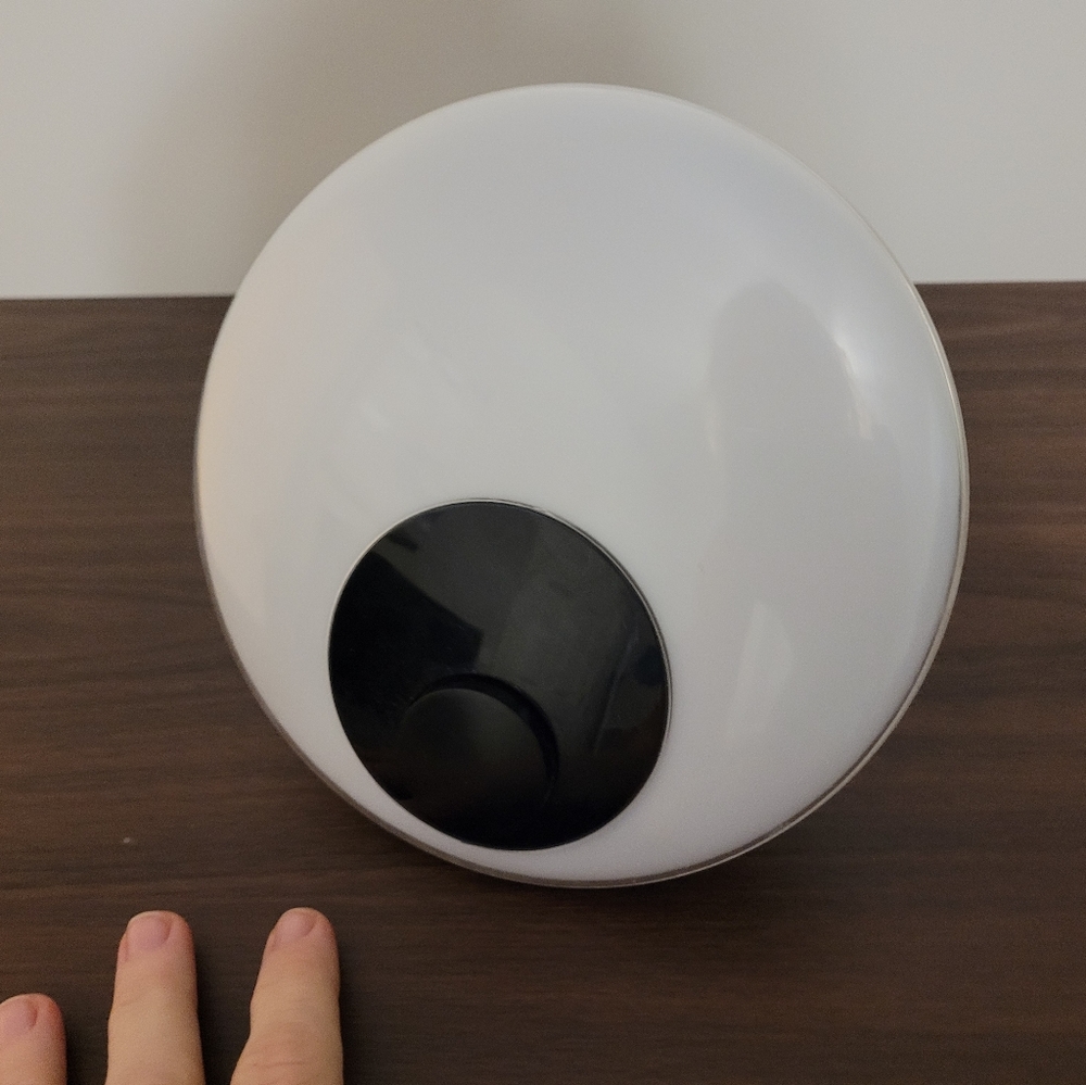 Natural sunrise alarm clock/light/Bluetooth speaker.